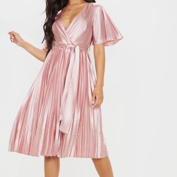 PrettyLittleThing Dresses & Skirts - BNWT PLT Dusty Pink Satin pleated dress (8)